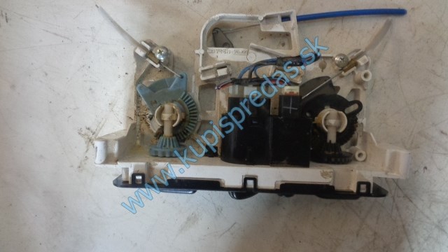 panel na ovládanie kúrenia na suzuki jimny 74411-70j00